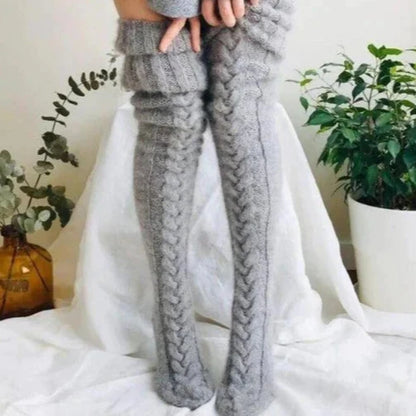 Extra long winter socks - Keep your feet warm 